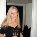 Seeking Anonymous Lesbian Encounter For Wild, No-strings-attached Pleasure. Let